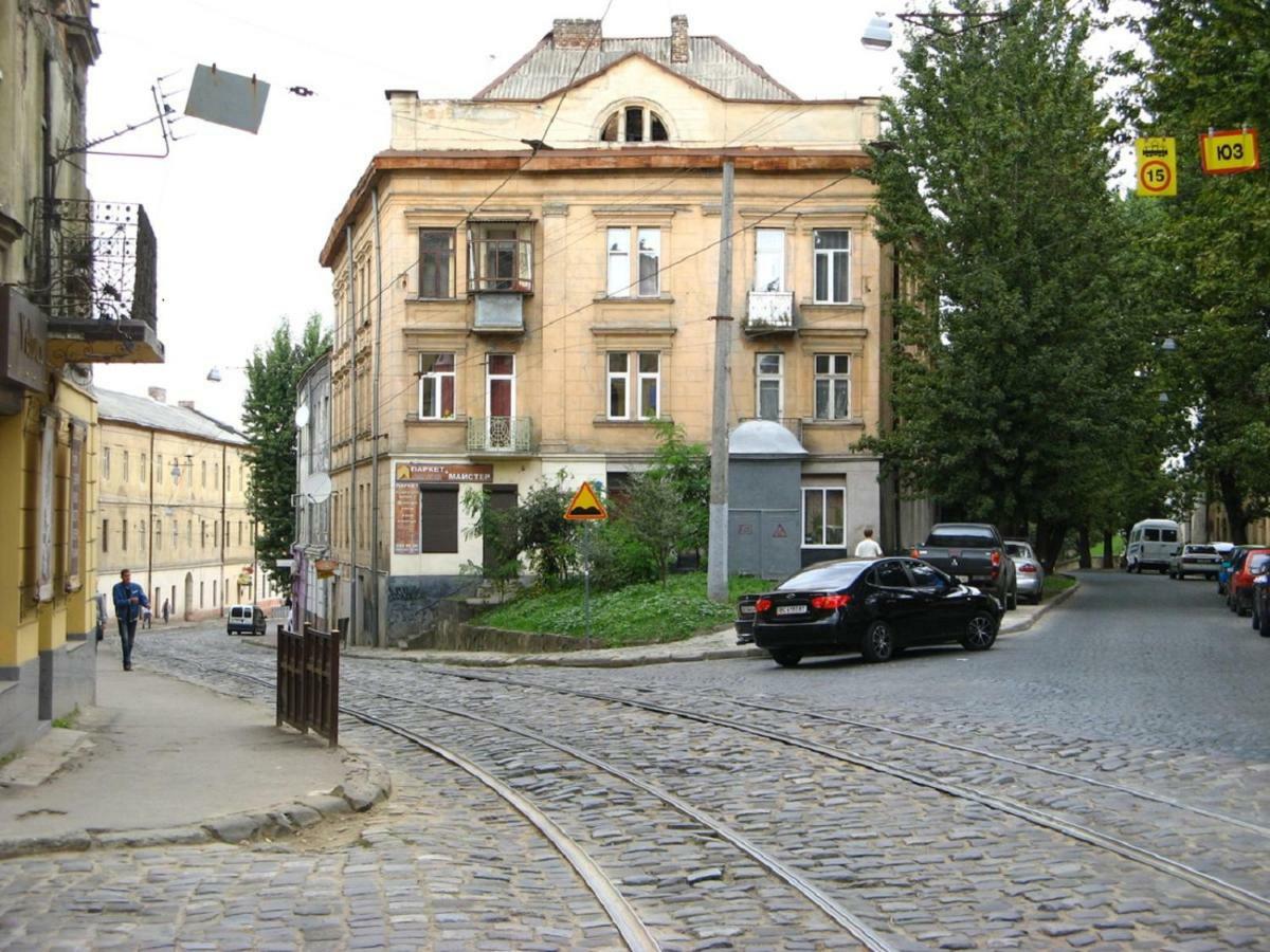 Смарт Квартира В Центрі Для Пари - 5 Хв Від Оперного Театру Lviv Exterior photo